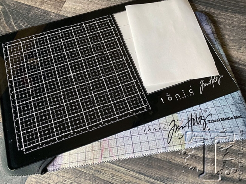 Travel media mat - Tim Holtz - Derecho